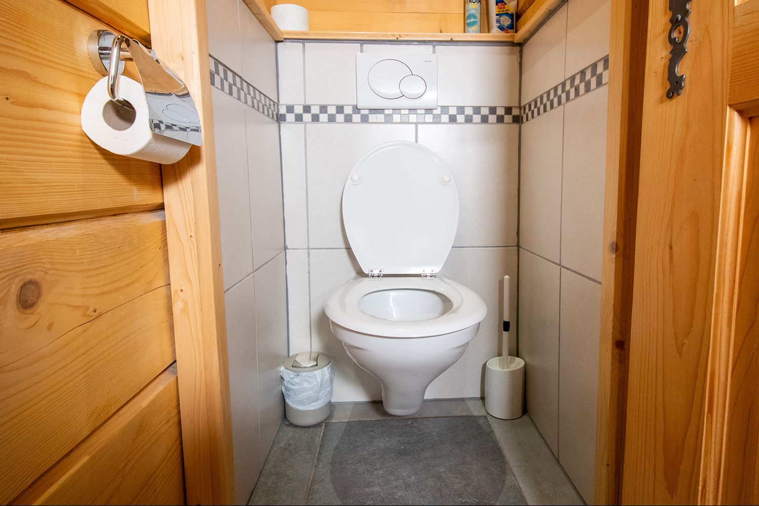 WC de l'appartement à Châtel