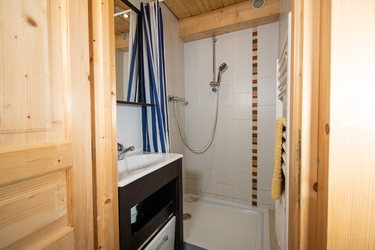 Salon de l'appartement L'Étoile du Linga à Châtel